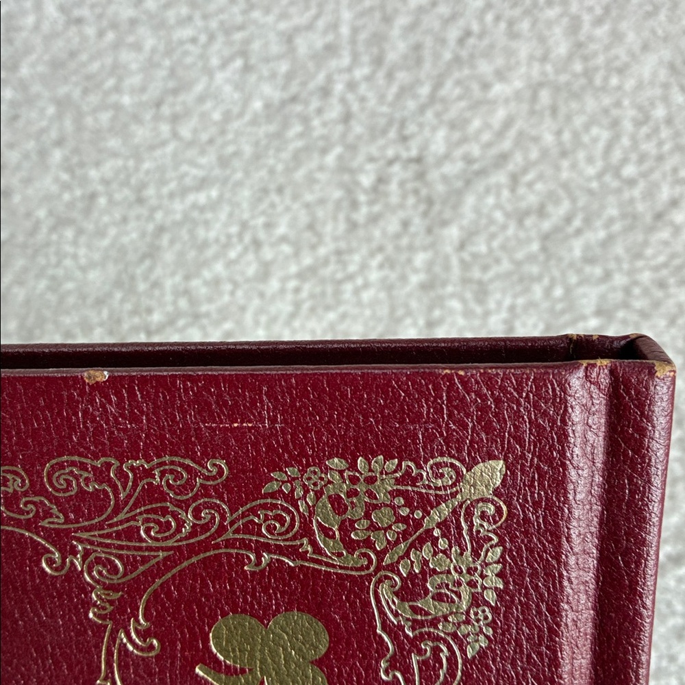 Alice in Wonderland Hardcover Book - Picture 8 of 9